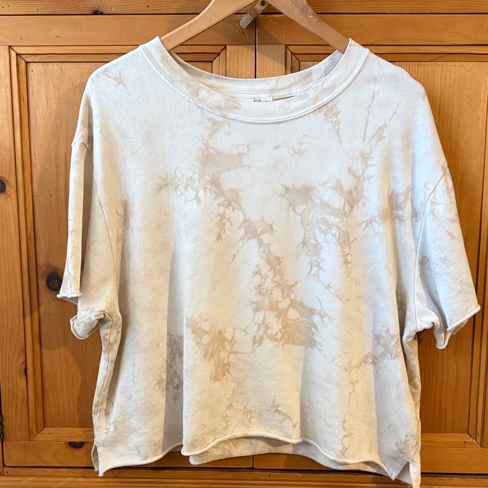 GAP Short Sleeve Tie Dye Crop Sweatshirt Top, size Large, beige/tan